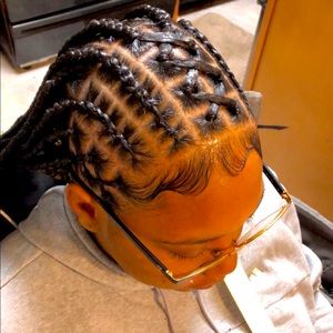 Meet your Posher, Tyvetta